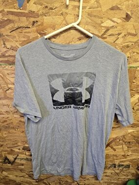 Under Armour Light Gray Short Sleeve Logo Tee